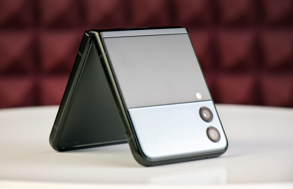 Pixel 10 Pro Fold耐用測試翻車！手機折斷還起火　電池安全堪憂